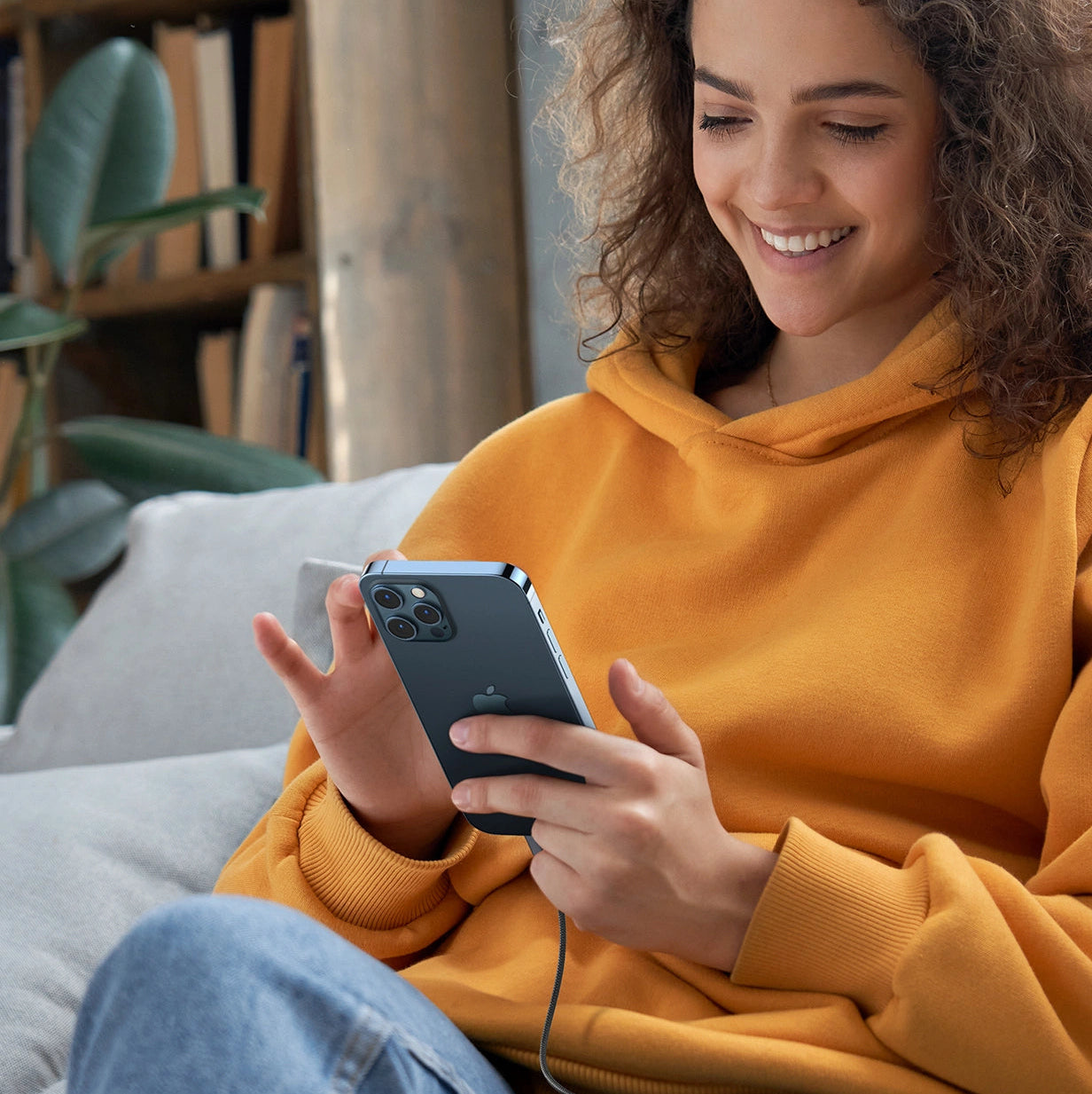 UGREEN 1 Meter MFI Certified Type-C to Lightning Aluminum Shell Braided Cable